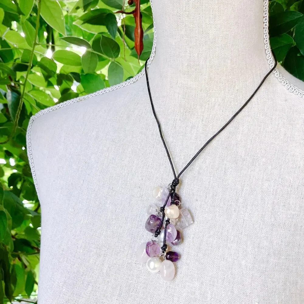 VTG Pendant Necklace 17